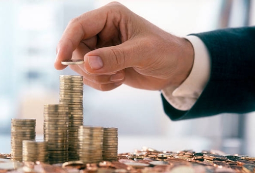 So Sánh Đầu Tư Vàng, Bất Động Sản và Chứng Khoán – Ưu Nhược Điểm