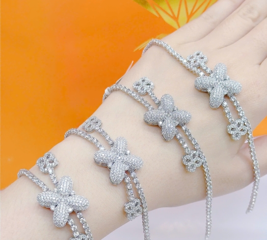 Lắc Đúc 610 Mẫu Trắng 9