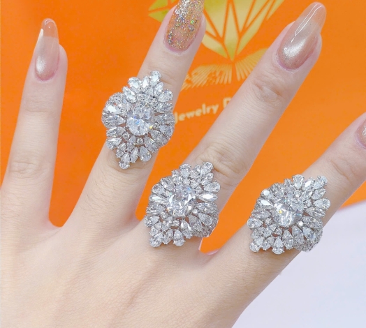 Nhẫn 610 Mẫu Trắng 52
